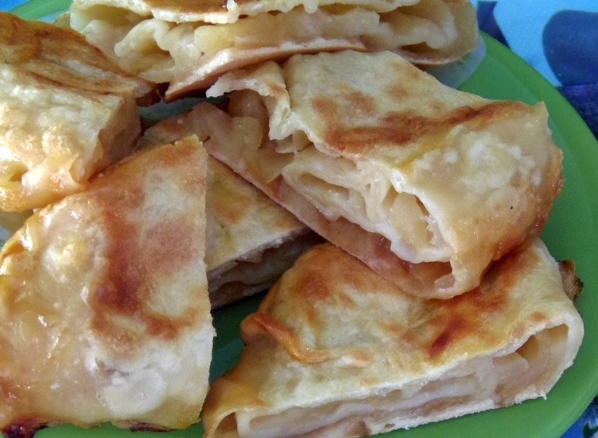 1. Этап. Яблочный штрудель в мультиварке: 4. Ну, вот и все: яблочный штрудель в мультиварке готов. Приятного аппетита!