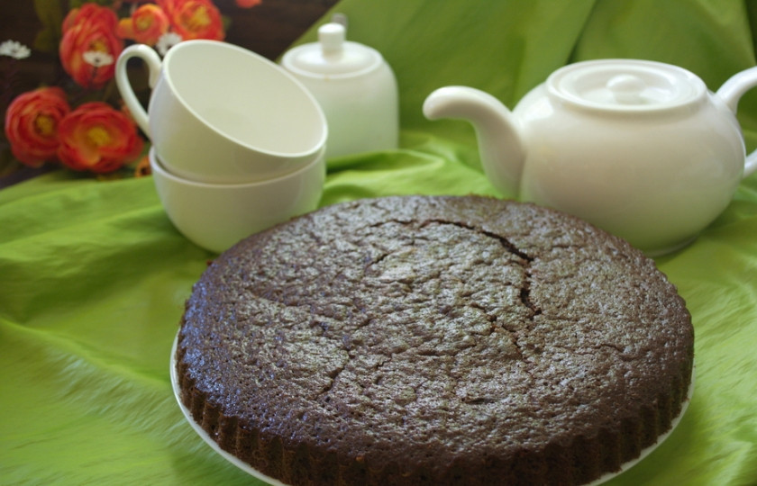 1. Этап. Пирог на заварке: Выпекайте пирог в духовке при температуре 160 градусов около 40 минут. Подайте к столу к чаю.