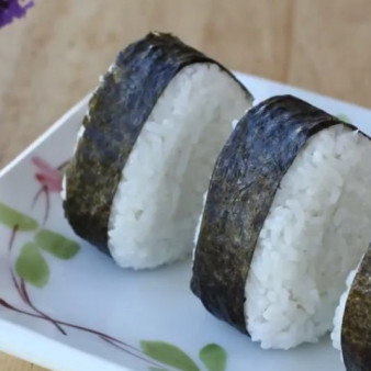 Японский бутерброд Онигири