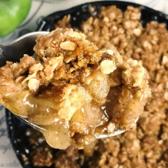 Десерт из яблока и овсянки