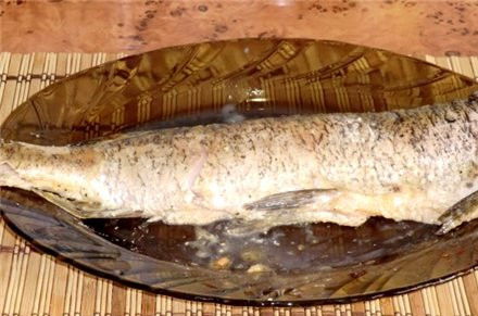 1. Этап. Щука со сметаной в духовке: Ароматная и сочная щука готова, теперь можно снять пробу. Приятного аппетита!