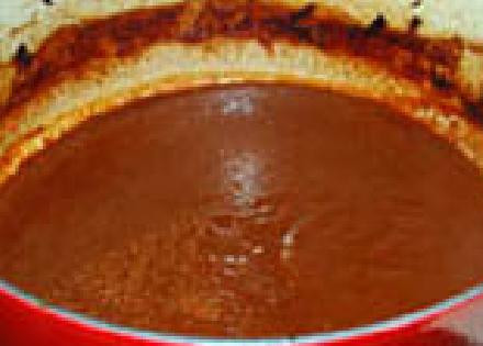 1. Этап. Ребрышки в соусе: Перемешаем соус.