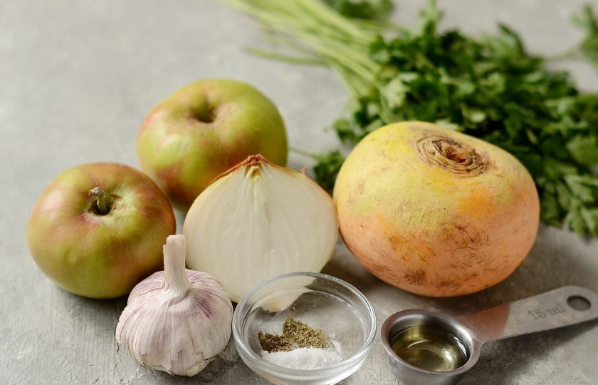 1. Этап. Суп-пюре из репы: Подготовьте все ингредиенты.