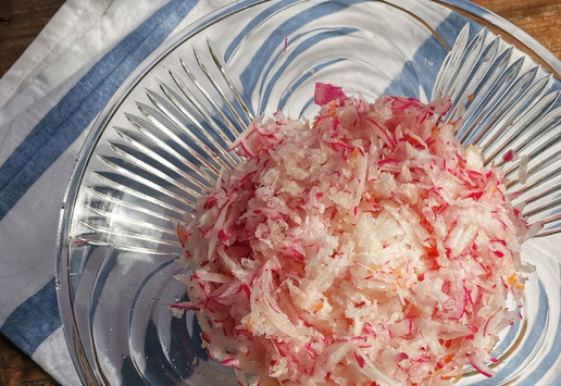 1. Этап. Салат Новатор: и редис (~3-4шт средних клубня).