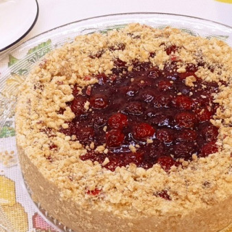 Творожно-ванильный пирог с вишней