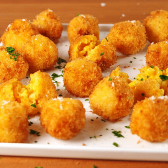 Mac and Cheese Balls