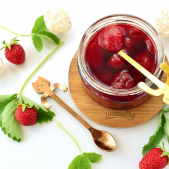 Клубника в собственном соку
