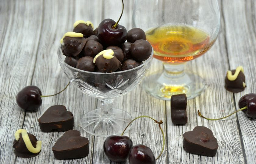 1. Этап. Конфеты Вишня в шоколаде: Домашние конфеты 