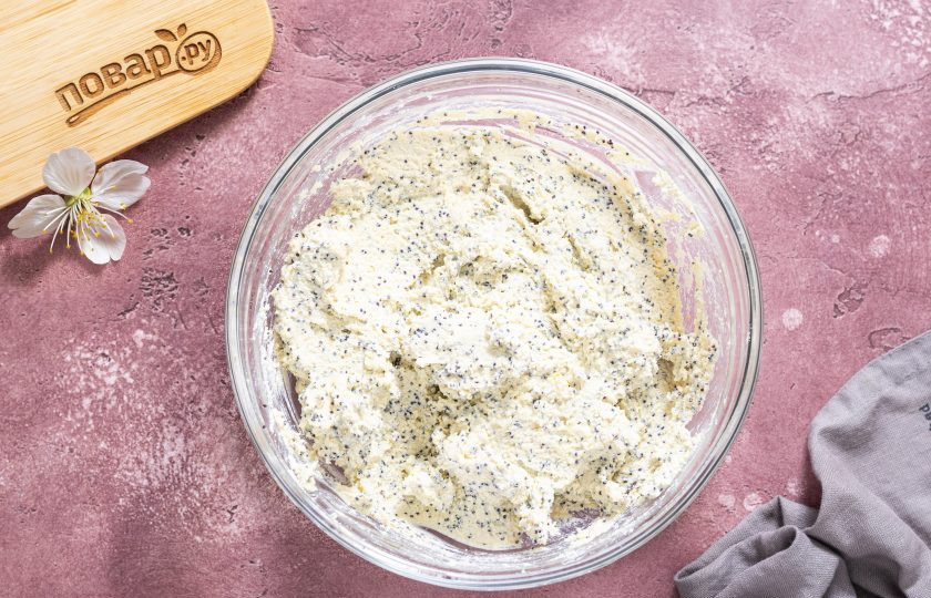 1. Этап. Постные сырники: Все перемешайте. По необходимости добавьте еще сахара или лимонного сока.