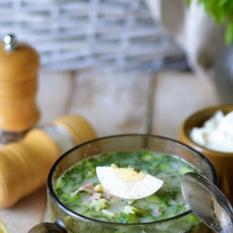 Окрошка с редькой и минеральной водой