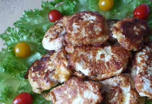 1. Этап. Отбивные из стейка индейки в кляре: Горячие отбивные подаем к столу. Вкусно как в горячем, так и в холодном виде.