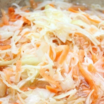 Быстрая маринованная капуста острая