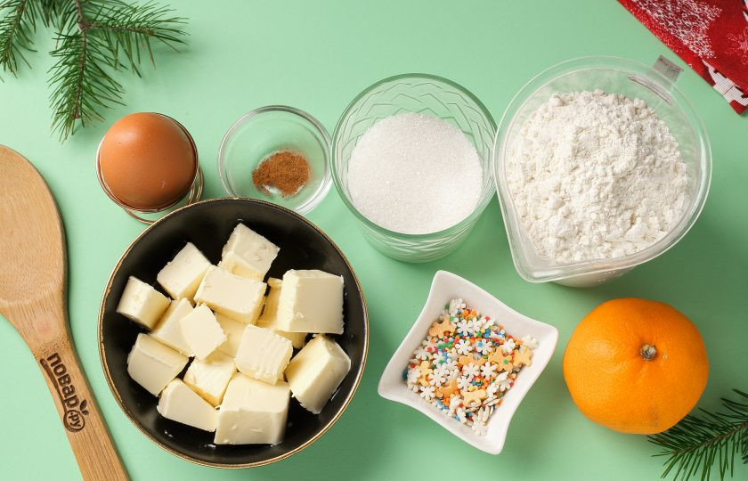 1. Этап. Печенье Новогоднее: Подготовьте все ингредиенты.