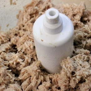 1. Этап. Макароны по-флотски: 2. Мне нравится, когда кусочки мяса чувствуются, поэтому я нарезаю довольно крупно.