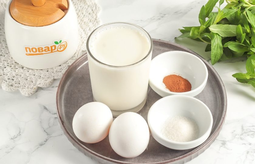 1. Этап. Молочно-яичный коктейль: Подготовьте указанные ингредиенты. Молоко можно использовать любой жирности или любого сорта: коровье, козье, соевое, кокосовое и т.д.