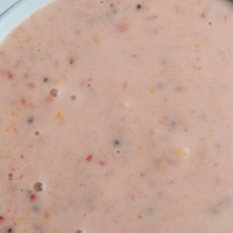 Клубнично-банановый смузи