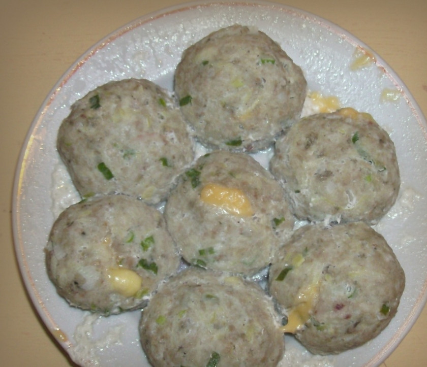 1. Этап. Диетические рыбные котлеты: 8. Рецепт приготовления диетических рыбных котлет подошел к концу. Осталось только достать готовое блюдо и подавать к столу.