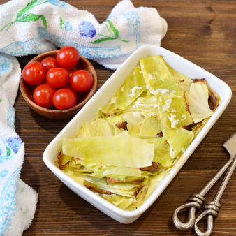 Капуста белокочанная с соусом