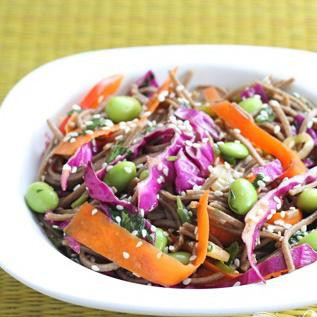 1. Этап. Лапша Сезам: Блюдо готово. Сервируйте на стол в охлаждённом виде. Приятного аппетита.