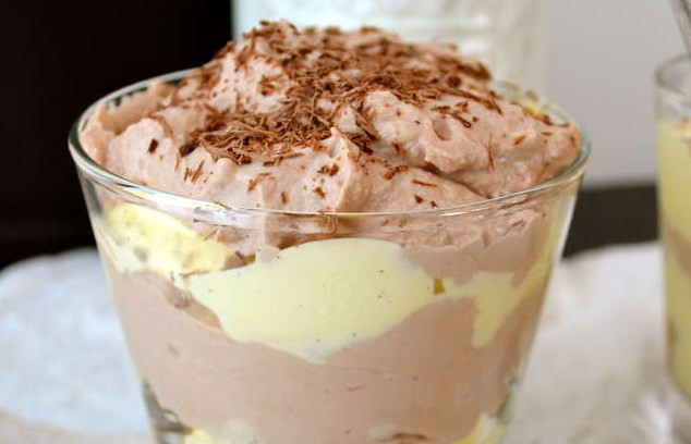 1. Этап. Тирамису за 5 минут: Десерт готов. Можете, если хотите, немного подержать в холодильнике. У меня терпения нет, сразу съедаю!