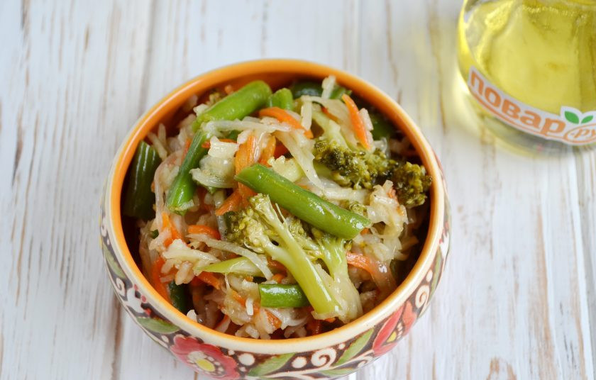 1. Этап. Тушеный сельдерей: 6. Готовые овощи подавайте в горячем виде.