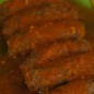 Мясная кофта по-египетски Это продукты, которые понадобятся нам для приготовления фарша. Особенность этого блюда заключается в том, что рис измельчается максимально мелко - в муку. Я измельчала специальной насадкой (для измельчения специй) и просеяла. Предварительно рис (обычный круглый) нужно тщательно промыть и полностью высушить. Чем больше риса - тем больше вязкость кофты. Я вначале брала по 160 гр, но потом увеличила до 200 гр. Вы можете начать со 160 гр, получается более привычная