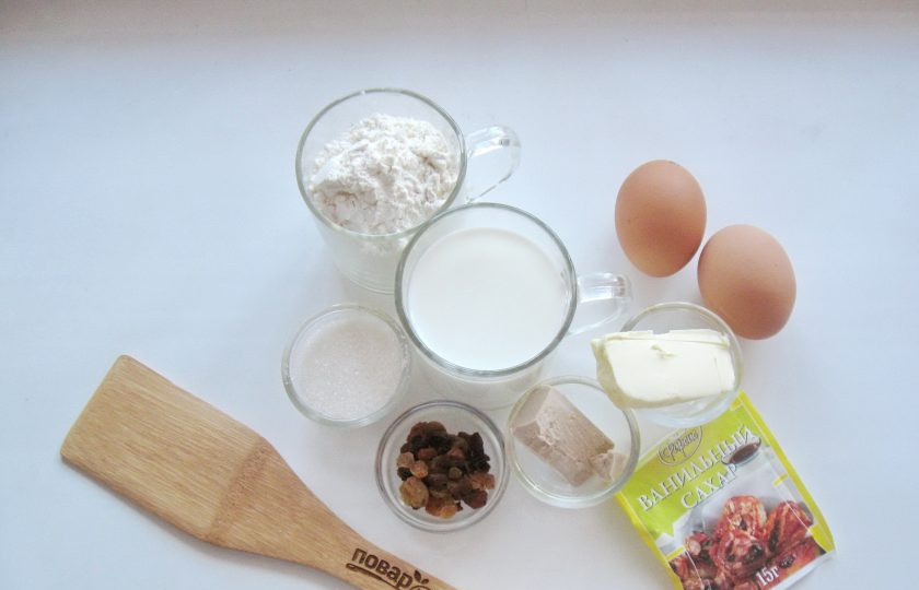 1. Этап. Кулич с меренгой: Подготовьте ингредиенты для приготовления кулича.