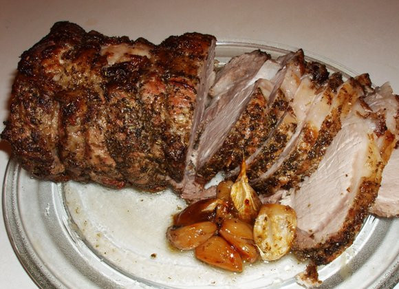 1. Этап. Свинина в белом вине: 5. Когда вино выкипит, - можно считать, что мясо готово. Достаем, нарезаем и подаем! Приятного аппетита!