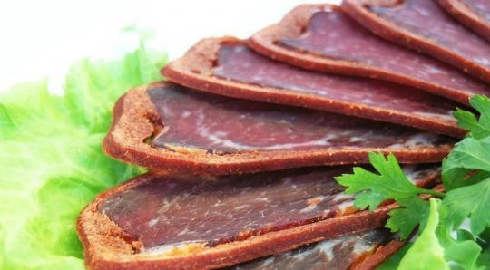 1. Этап. Бастурма по-армянски: Спустя 2 недели бастурму можно снимать и пробовать. Приятной дегустации!