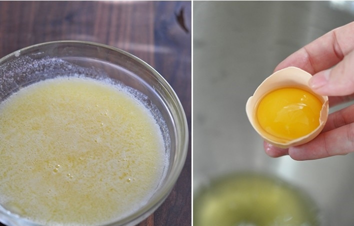 1. Этап. Заварной кулич: 6. Когда опара готова, отделите белки от желтков и растопите сливочное масло.