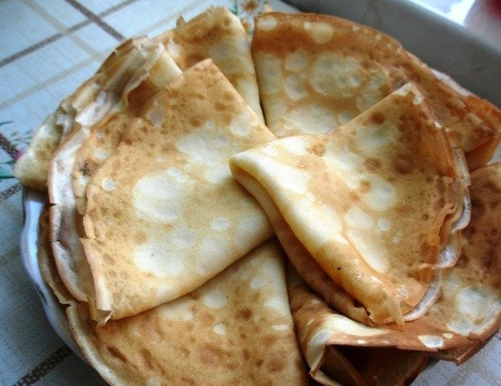 1. Этап. Блины без соды: 5. Выкладываем наши блины без соды на блюдо, подаем в горячем виде.