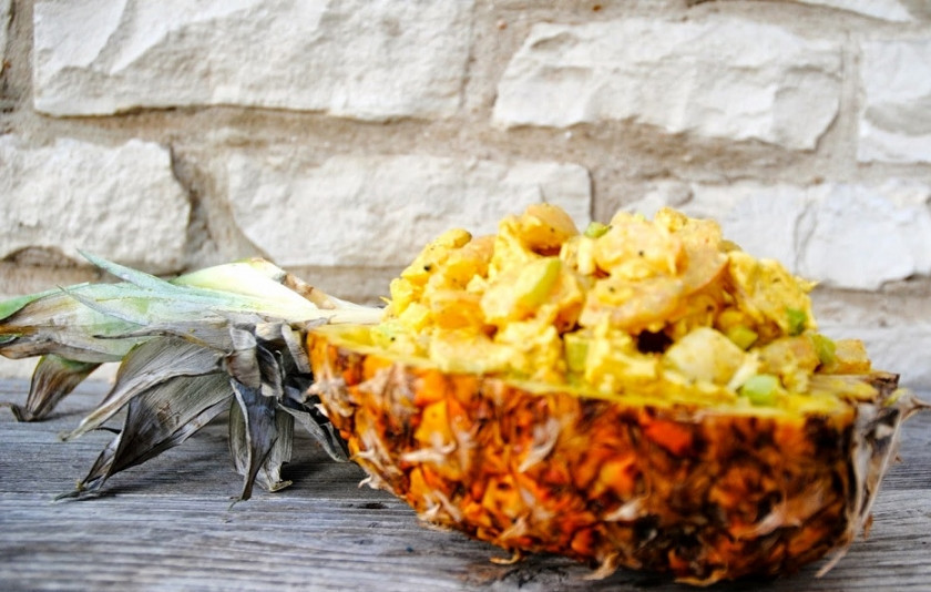 1. Этап. Салат из курицы с ананасом: 5. Салат из курицы с ананасом готов! Приятного аппетита!