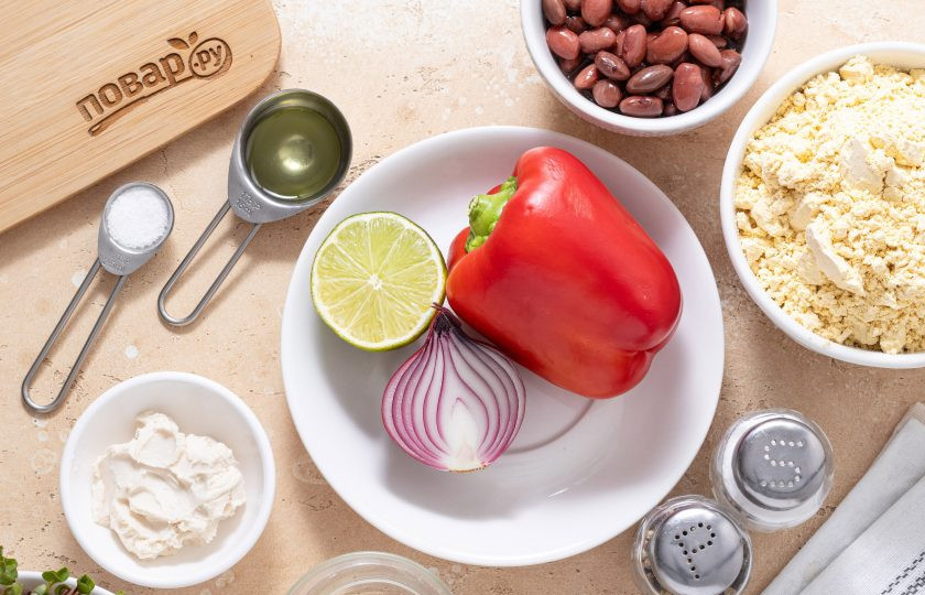 1. Этап. Гордитас с фасолью: Подготовьте все ингредиенты.