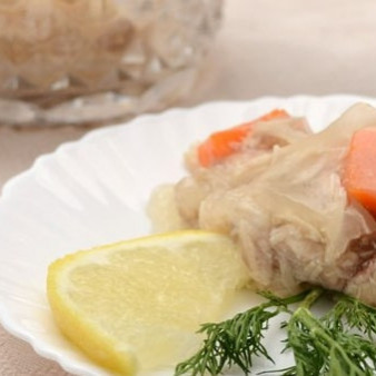 Заливное из курицы в мультиварке