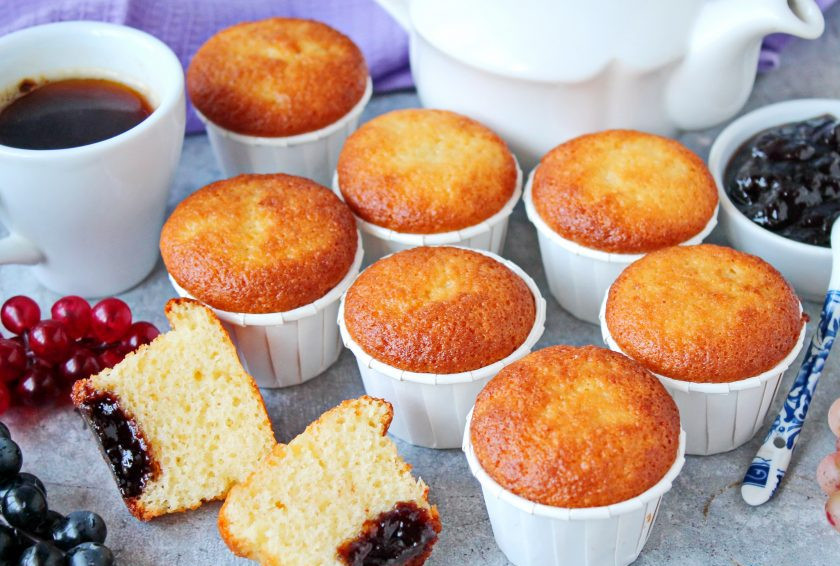 1. Этап. Кексы с вареньем: Приятного аппетита!