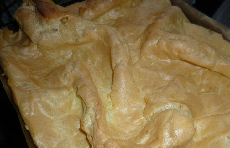 1. Этап. Карпатка: 4. И вот такое получится тесто, воздушное и нежное. Охлаждаем его.