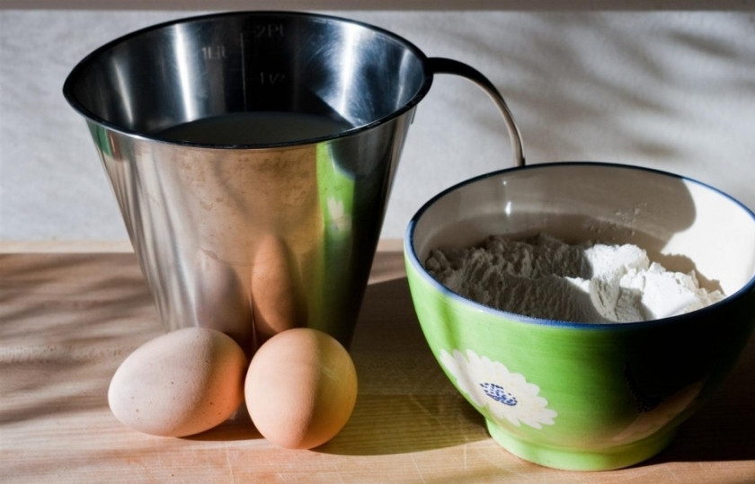 1. Этап. Вафли в электровафельнице: Подготовьте все ингредиенты.