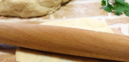 1. Этап. Хачапури быстрый: Потом снова раскатайте получившиеся 