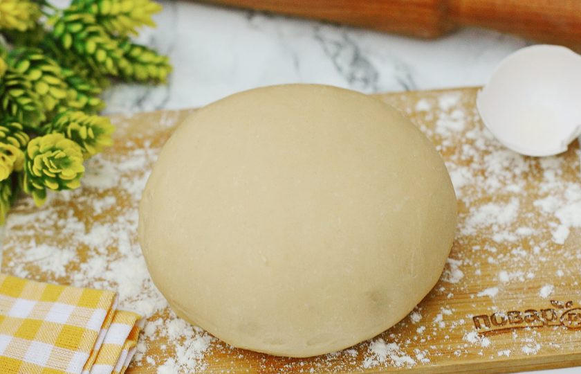 1. Этап. Универсальное тесто для пельменей и мантов: Готовьте с удовольствием!