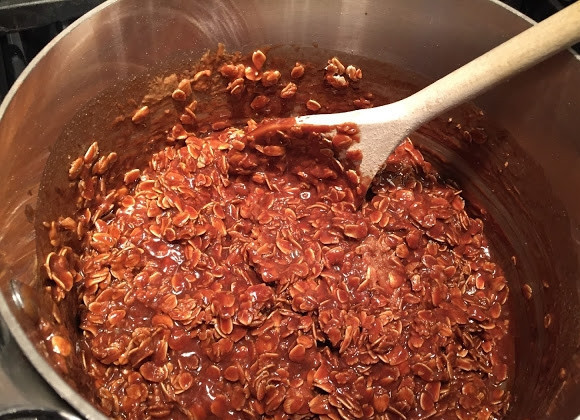 1. Этап. Печенье овсяное без выпечки: 5. Тщательно перемешайте все до однородности.