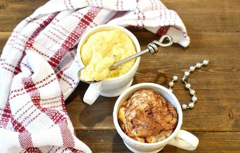 1. Этап. Пирожное в кружке: Готовьте в микроволновке 1 минуту. Приятного аппетита!