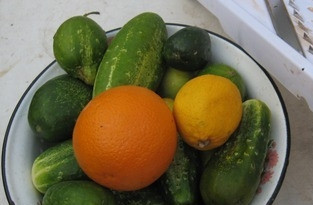 1. Этап. Варенье из огурцов: Приготовить огурцы, лимон, апельсин, приправы.