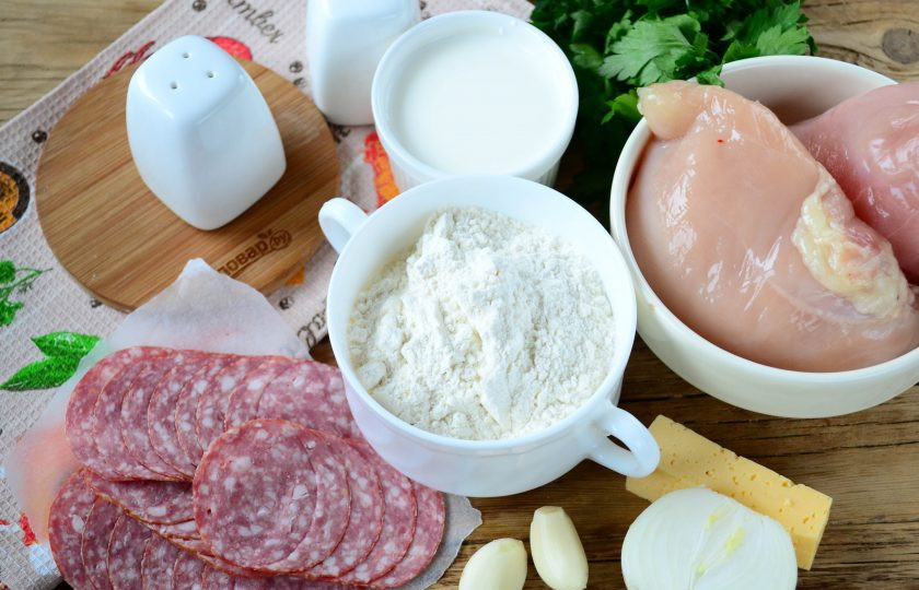 1. Этап. Курица в карбонаре: Подготовьте все необходимые ингредиенты.