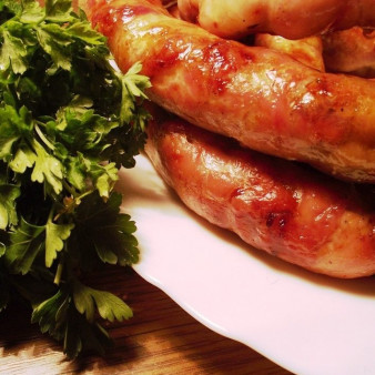 Домашняя колбаса из индейки в кишке