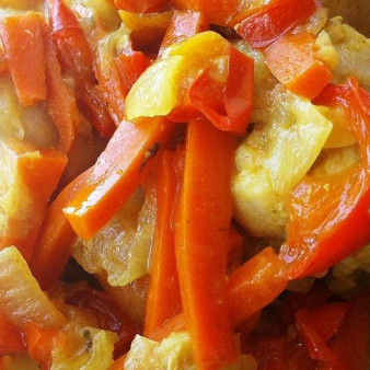 Курица с курагой в мультиварке