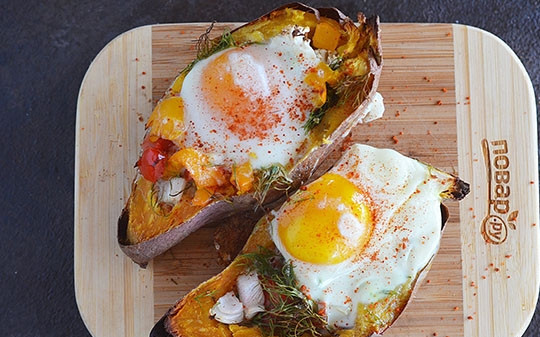 1. Этап. Завтрак в сладком картофеле: Подать к столу. Приятного аппетита!