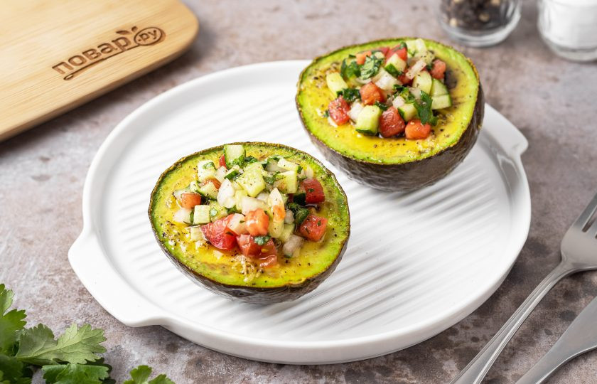 1. Этап. Запеченный авокадо: Запеченный авокадо готов, приятного вам аппетита!