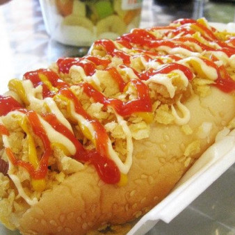 Хот-дог с крабовыми палочками