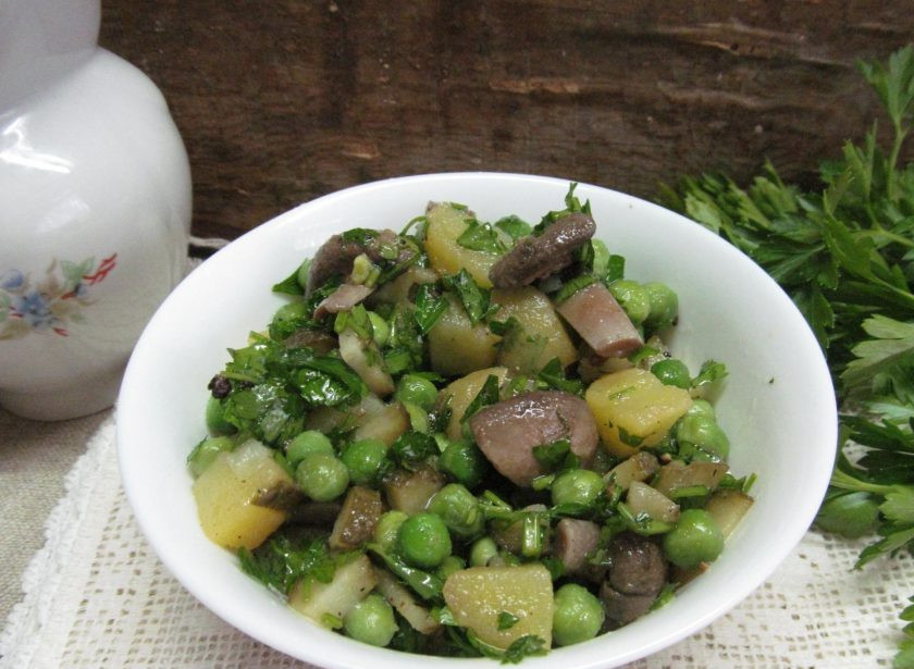 1. Этап. Салат Таежный: Приятного аппетита!