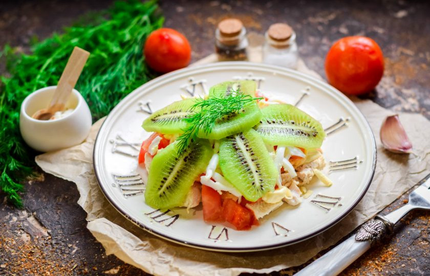 1. Этап. Салат с киви: Приятного аппетита!